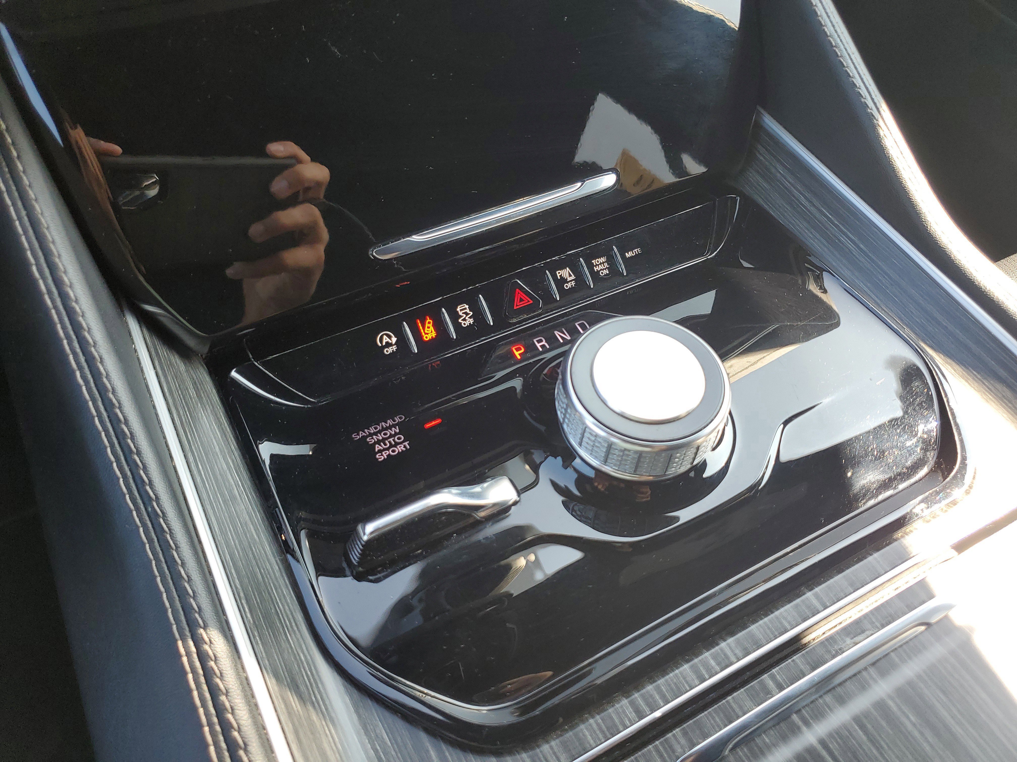 Used 2024 Jeep Wagoneer L Series II w/ Flexible Seating Group image 31