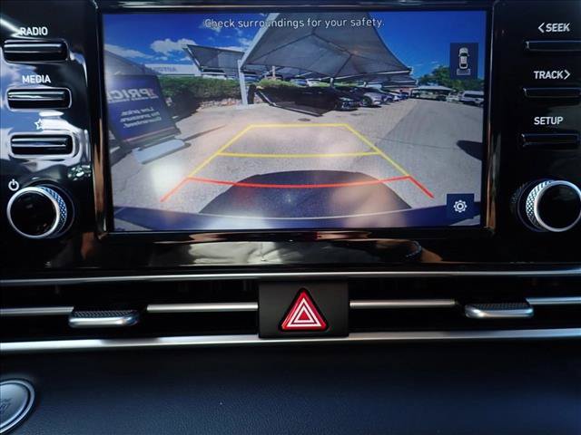 Used 2022 Hyundai Elantra SEL w/ Convenience Package FWD image 20