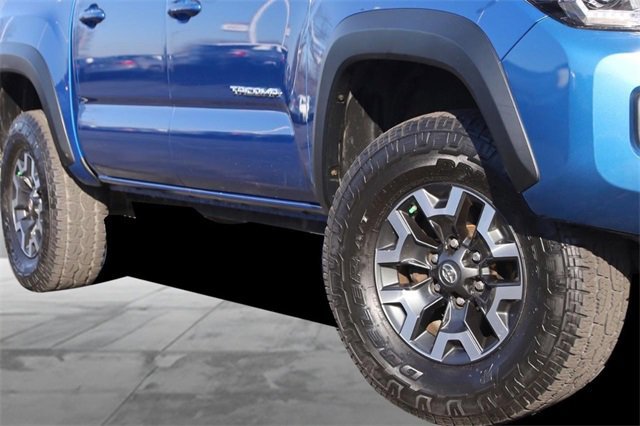 Used 2018 Toyota Tacoma TRD Off-Road image 6