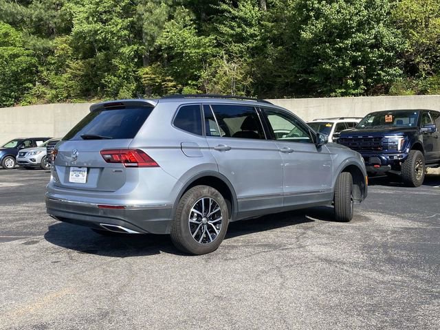Used 2021 Volkswagen Tiguan SE AWD/4WD image 3