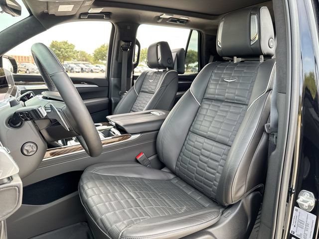 Used 2026 Cadillac Escalade Platinum Sport w/ LPO, ONYX Package AWD/4WD image 11