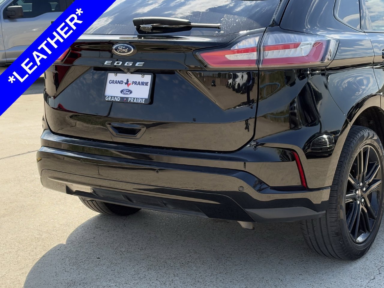 Certified 2024 Ford Edge ST-Line AWD/4WD image 6