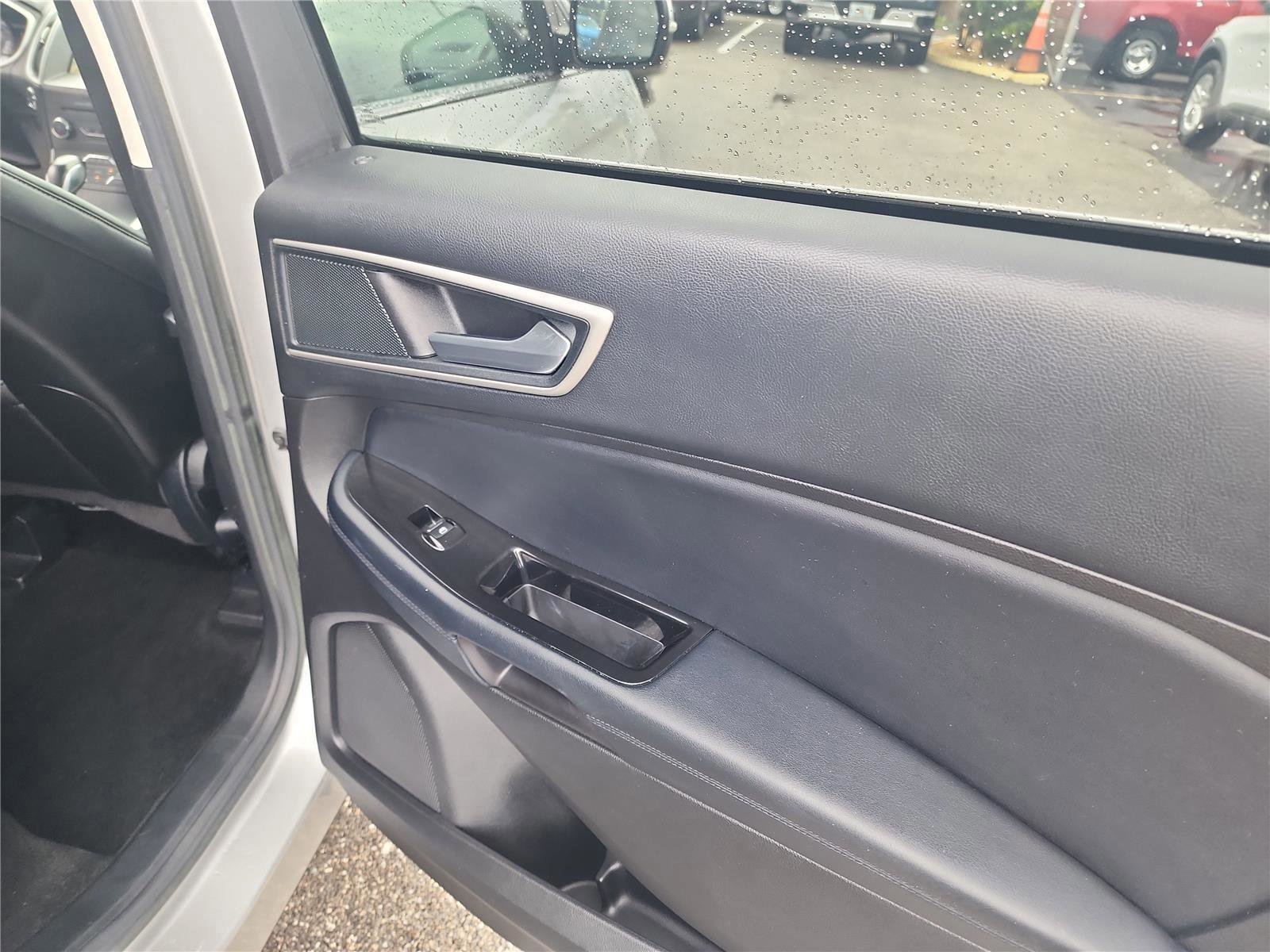 Certified 2017 Ford Edge SEL w/ Equipment Group 201A image 23