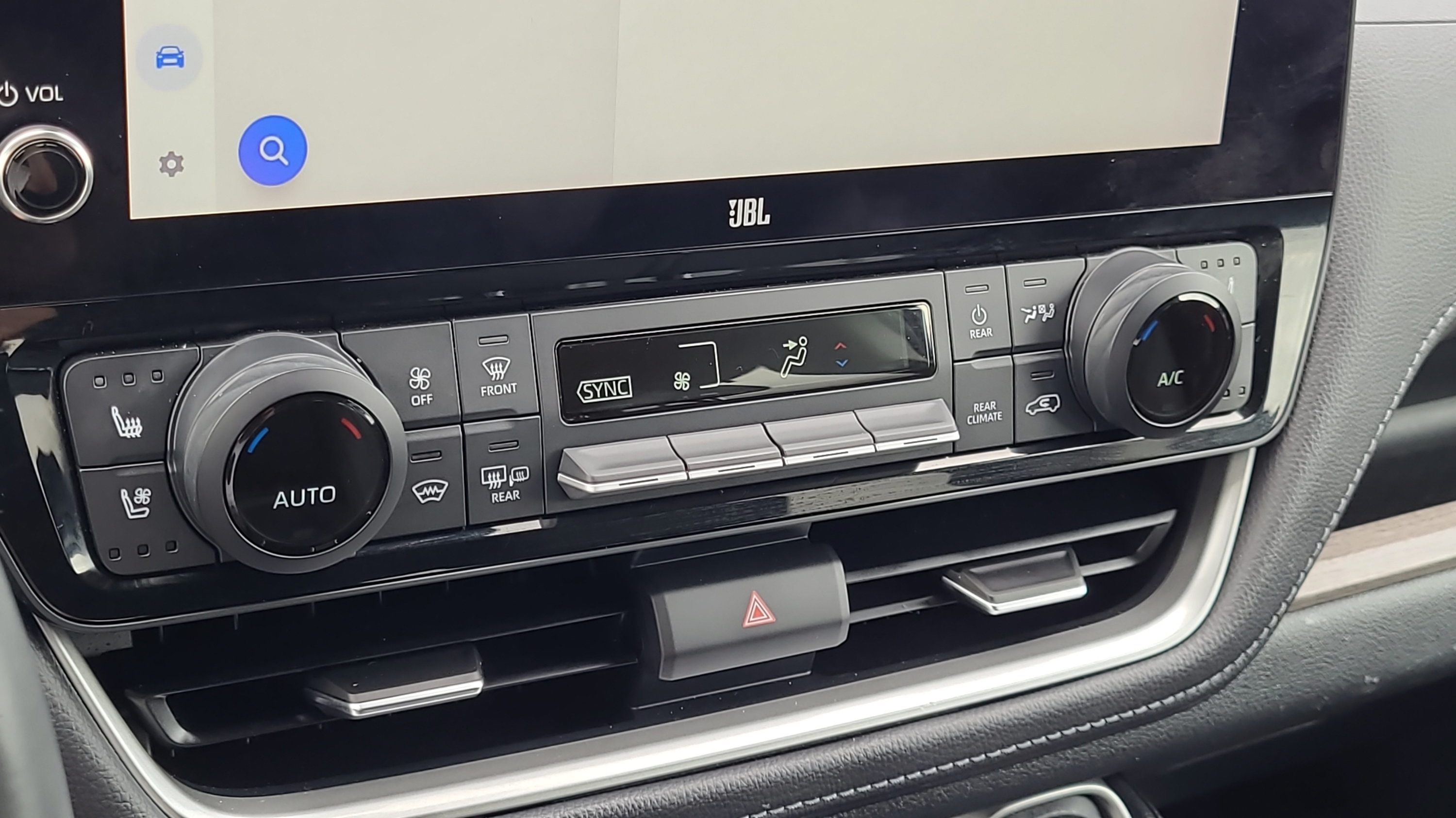 Used 2024 Toyota Grand Highlander AWD image 23