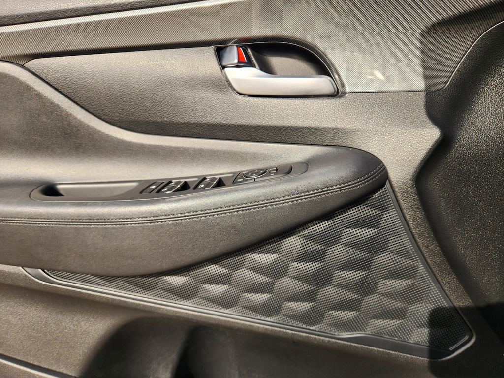 Used 2022 Hyundai Santa Fe SE image 21