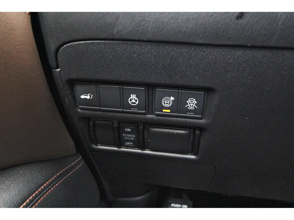 Used 2020 Nissan Armada Platinum w/ Platinum Reserve Package RWD image 23