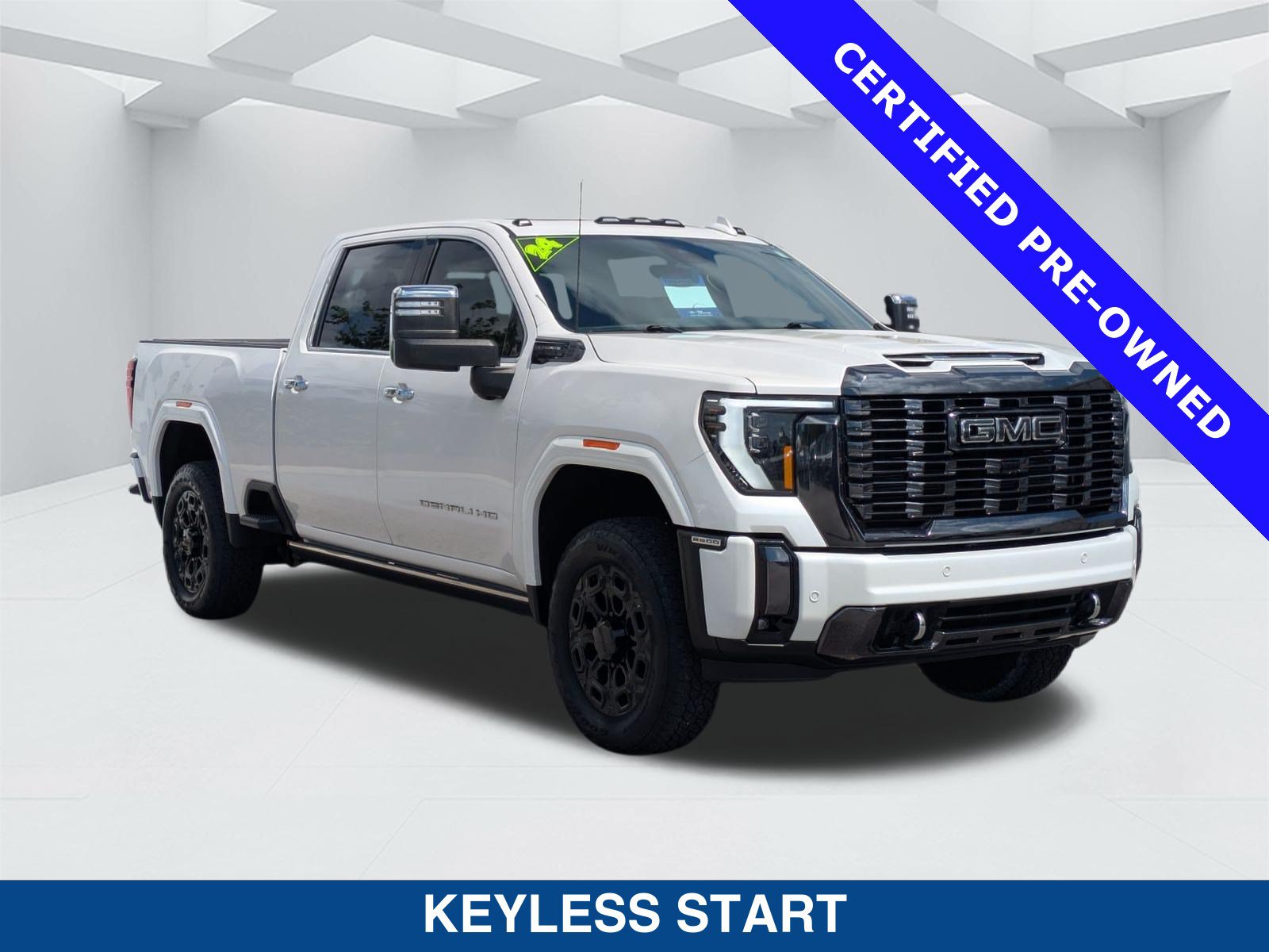 Used 2024 GMC Sierra 2500 Denali Ultimate AWD/4WD image 3