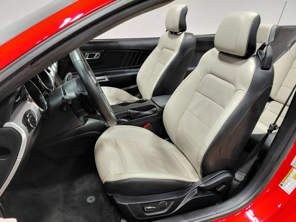 Certified 2017 Ford Mustang Premium RWD image 4