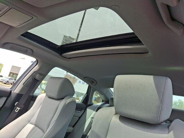 Used 2018 Honda Accord EX image 14