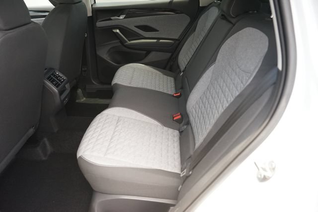 Used 2025 Volkswagen Tiguan S FWD image 12