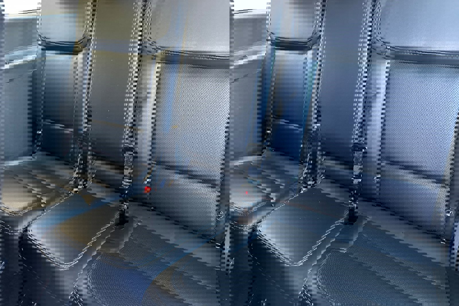 Certified 2025 Ford Expedition Max Platinum image 16