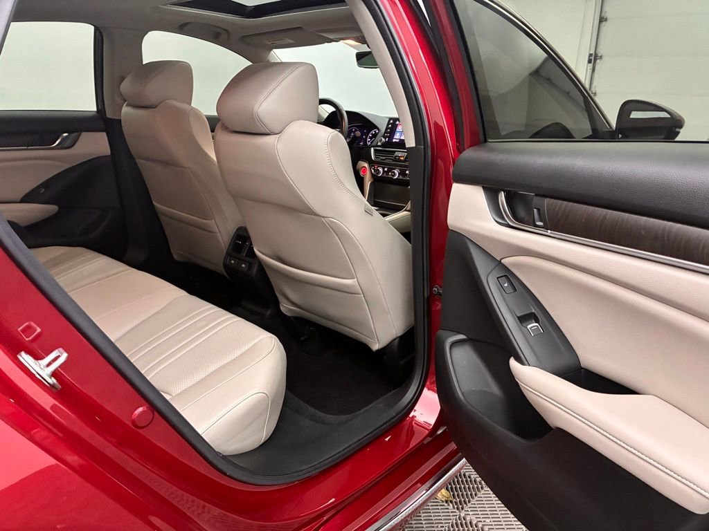 Used 2021 Honda Accord Touring image 27