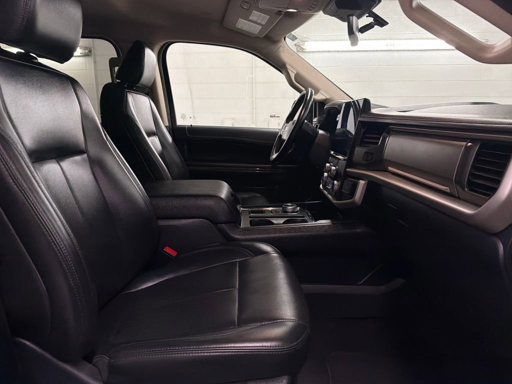 Certified 2024 Ford Expedition Max XLT image 28