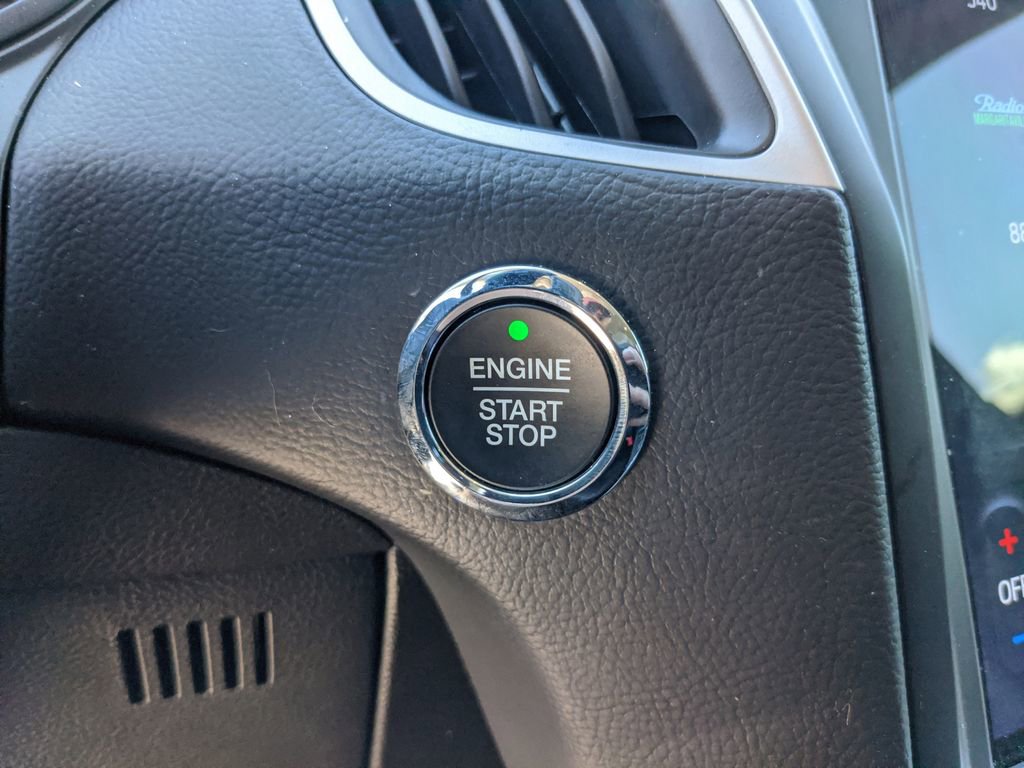 Certified 2024 Ford Edge SEL w/ Sport Appearance Package image 10