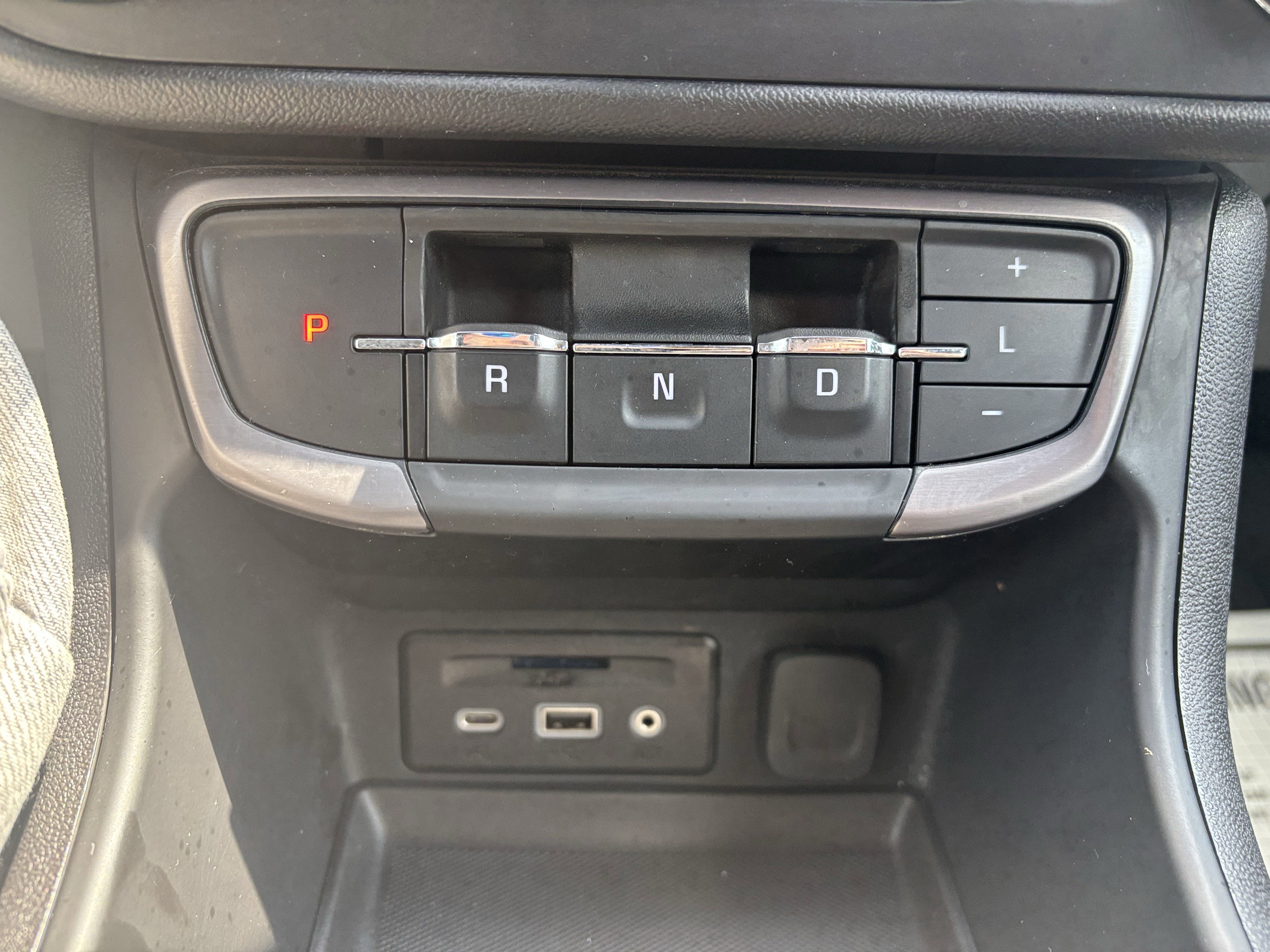 Used 2024 GMC Terrain AT4 w/ Tech Package image 34