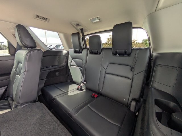 Used 2025 Nissan Pathfinder SL FWD image 15