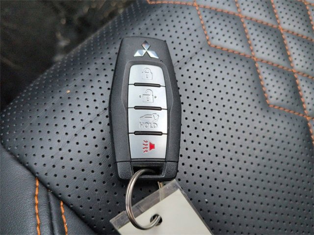 Used 2022 Mitsubishi Outlander SEL image 30