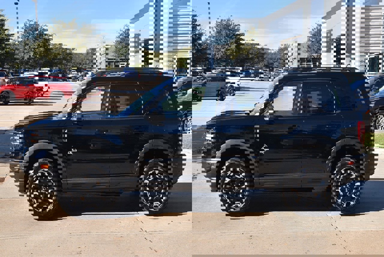 Certified 2023 Ford Bronco Sport Outer Banks w/ Tech Package image 12