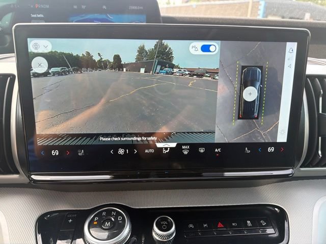 Certified 2025 Ford Expedition Active AWD/4WD image 36