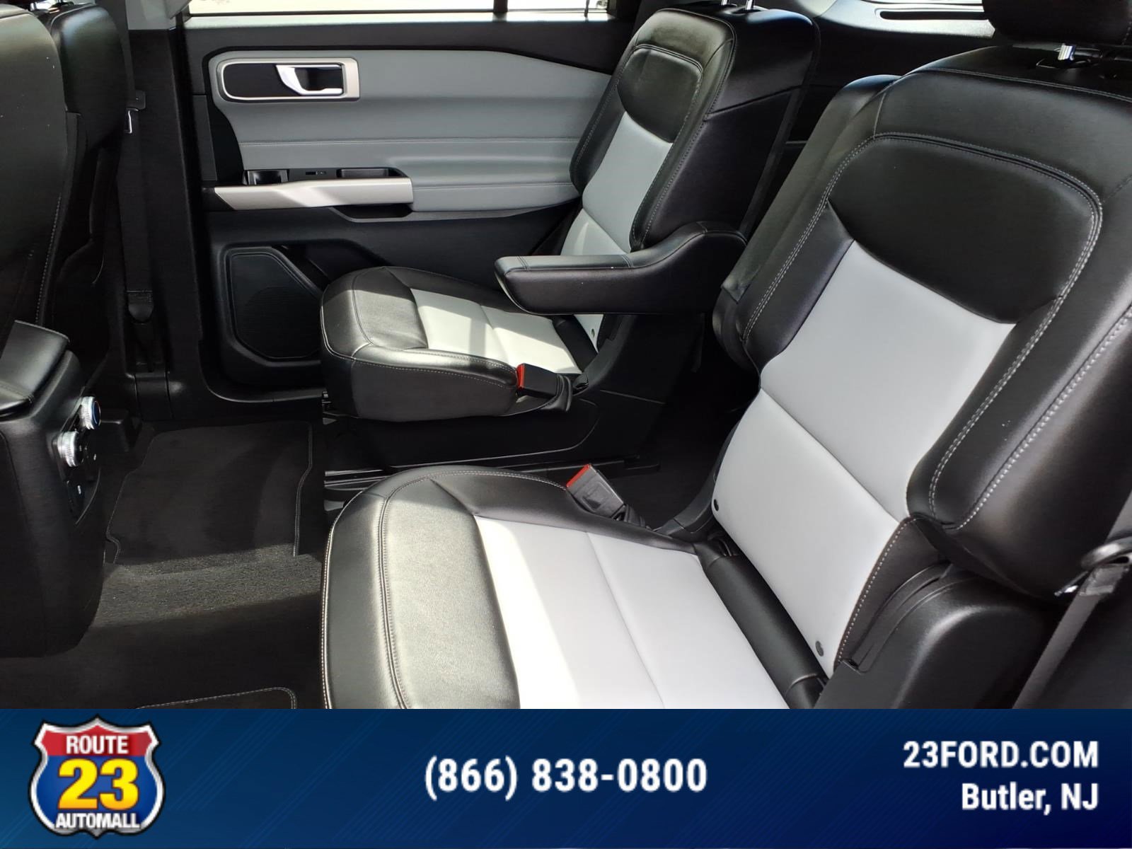 Certified 2024 Ford Explorer XLT w/ Equipment Group 202A AWD/4WD image 24