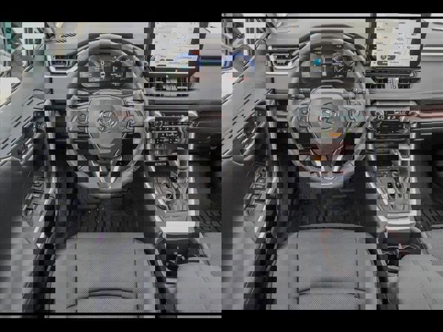 Used 2023 Toyota RAV4 Limited image 20