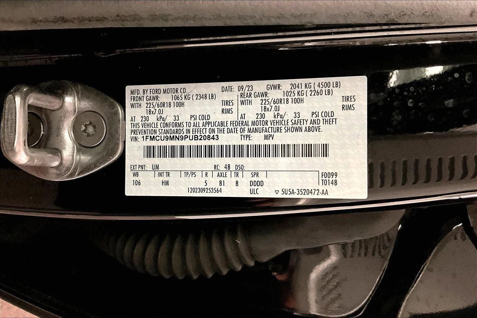 Certified 2023 Ford Escape ST-Line w/ Tech Pack #1 image 32