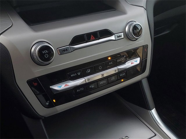 Certified 2022 Ford Explorer XLT w/ Equipment Group 202A image 23