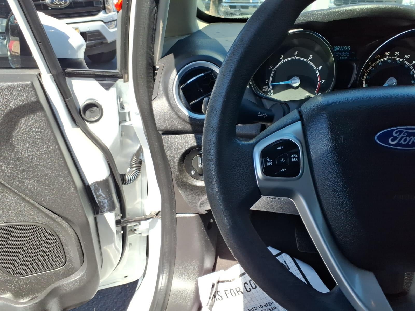Certified 2019 Ford Fiesta SE w/ Equipment Group 201A FWD image 28