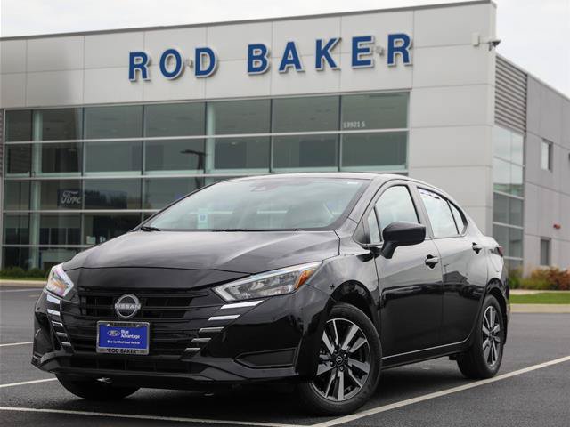 Used 2025 Nissan Versa SV w/ Trunk Package