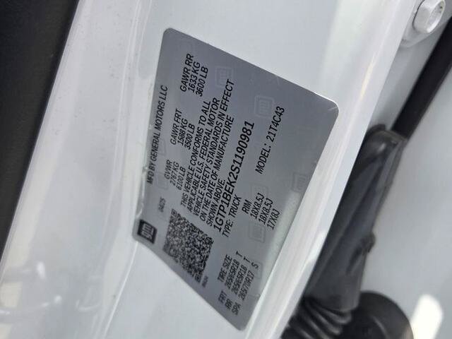 Used 2025 GMC Canyon Elevation w/ Technology Package RWD image 18