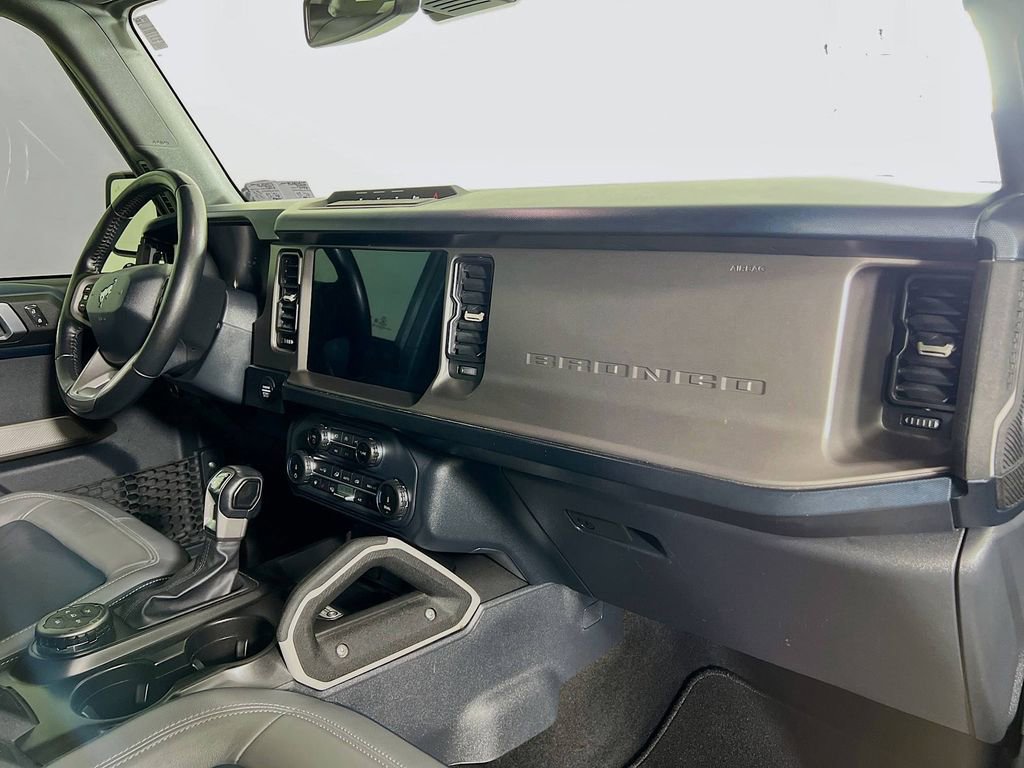 Certified 2022 Ford Bronco Outer Banks w/ Sasquatch Package image 33