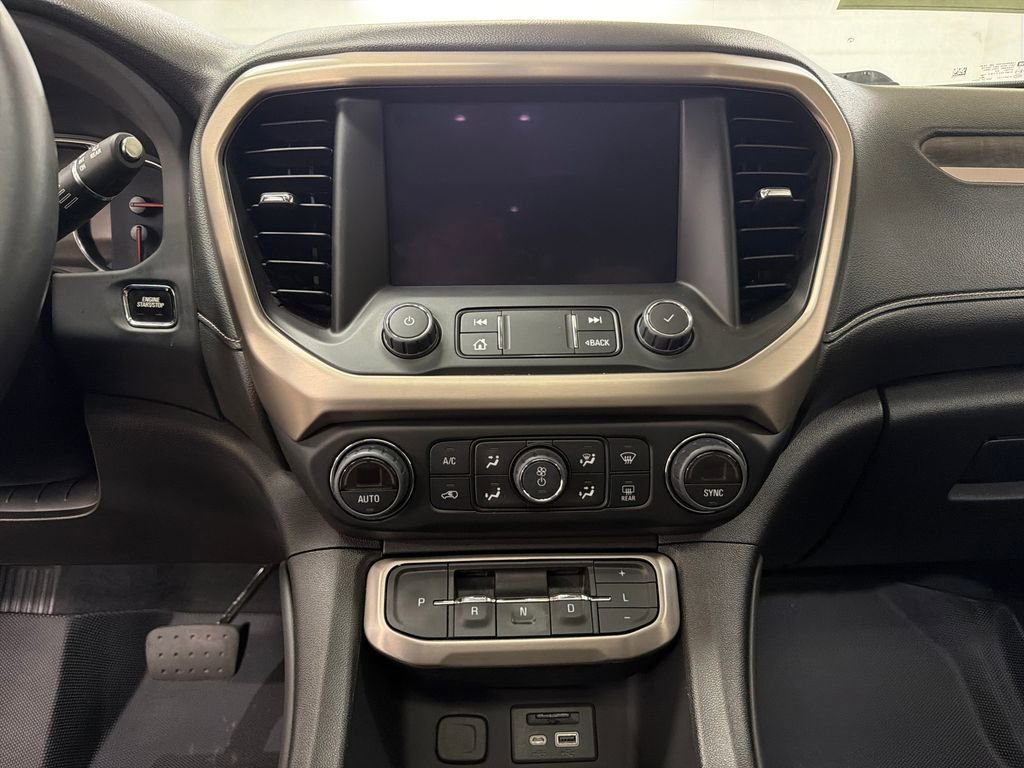 Used 2023 GMC Acadia Denali w/ Black Diamond Edition FWD image 23