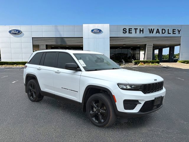 Used 2023 Jeep Grand Cherokee Altitude