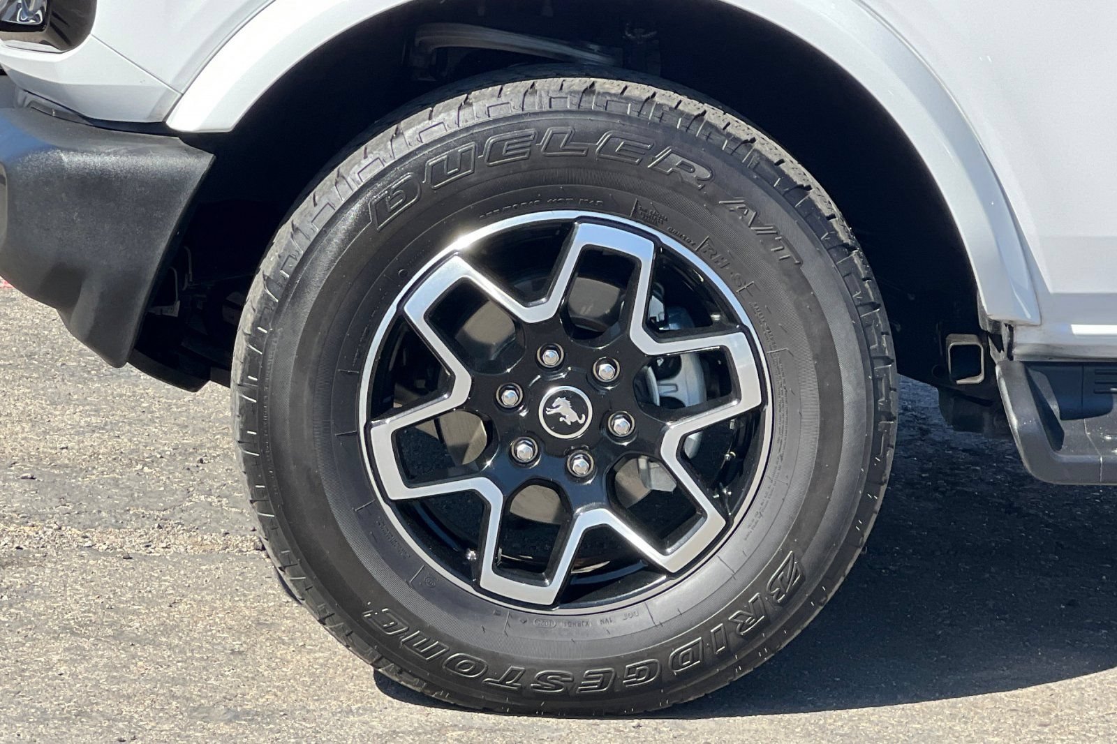 Certified 2025 Ford Bronco Outer Banks AWD/4WD image 29