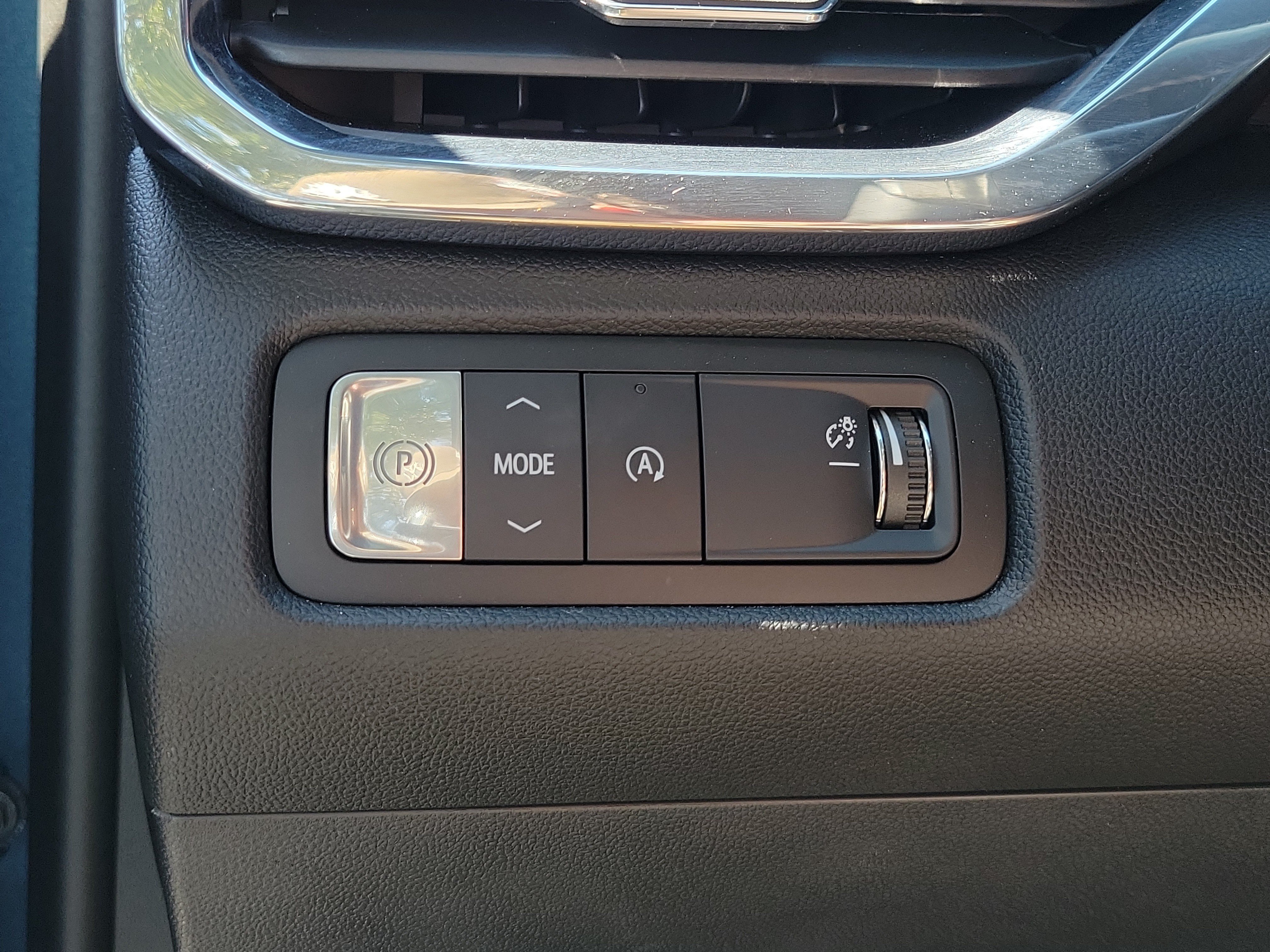 Used 2026 GMC Acadia Denali w/ Super Cruise Package FWD image 28