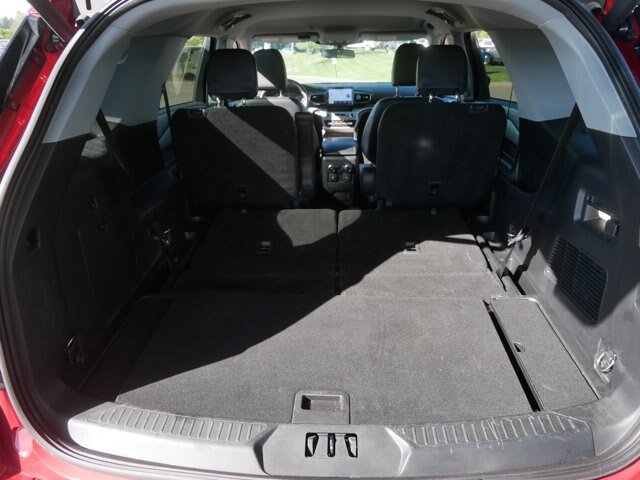 Certified 2022 Ford Explorer XLT w/ Equipment Group 202A AWD/4WD image 9