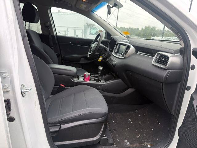 Used 2019 Kia Sorento FWD image 8