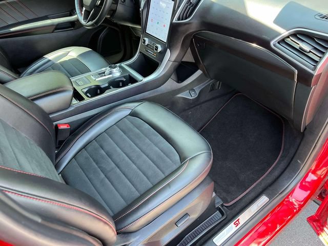 Certified 2024 Ford Edge ST-Line AWD/4WD image 24