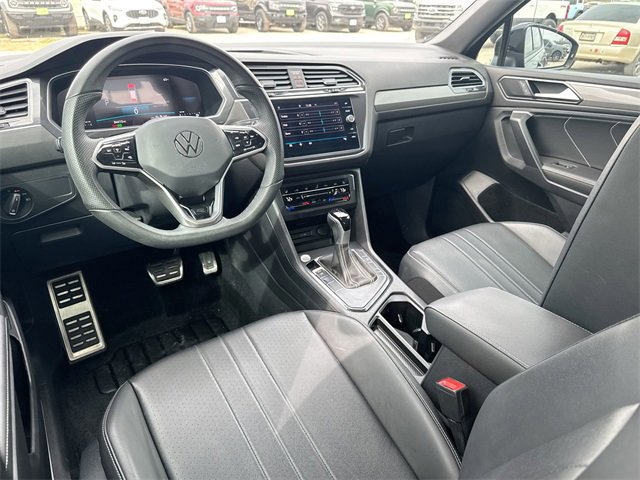 Used 2024 Volkswagen Tiguan SE R-Line w/ MDO Package, Three-Row image 35