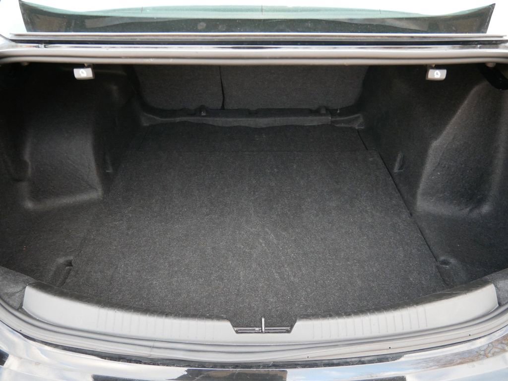 Used 2024 Chevrolet Malibu LT image 7