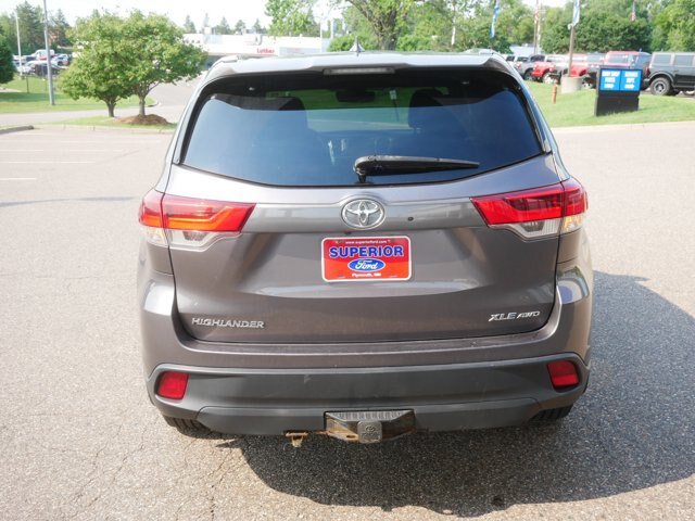 Used 2019 Toyota Highlander XLE AWD/4WD image 6