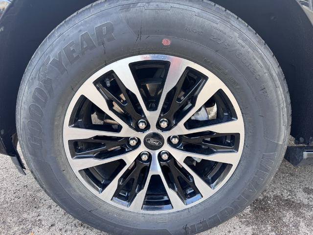 Certified 2025 Ford Expedition Max Platinum AWD/4WD image 9