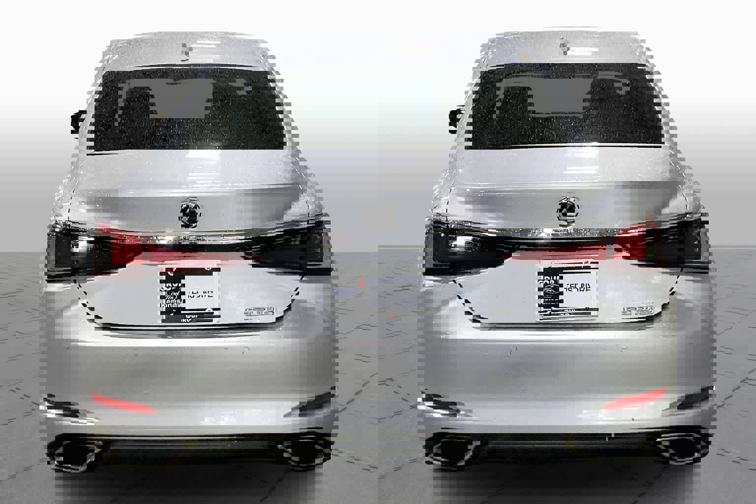 Used 2019 Lexus ES 350 image 4