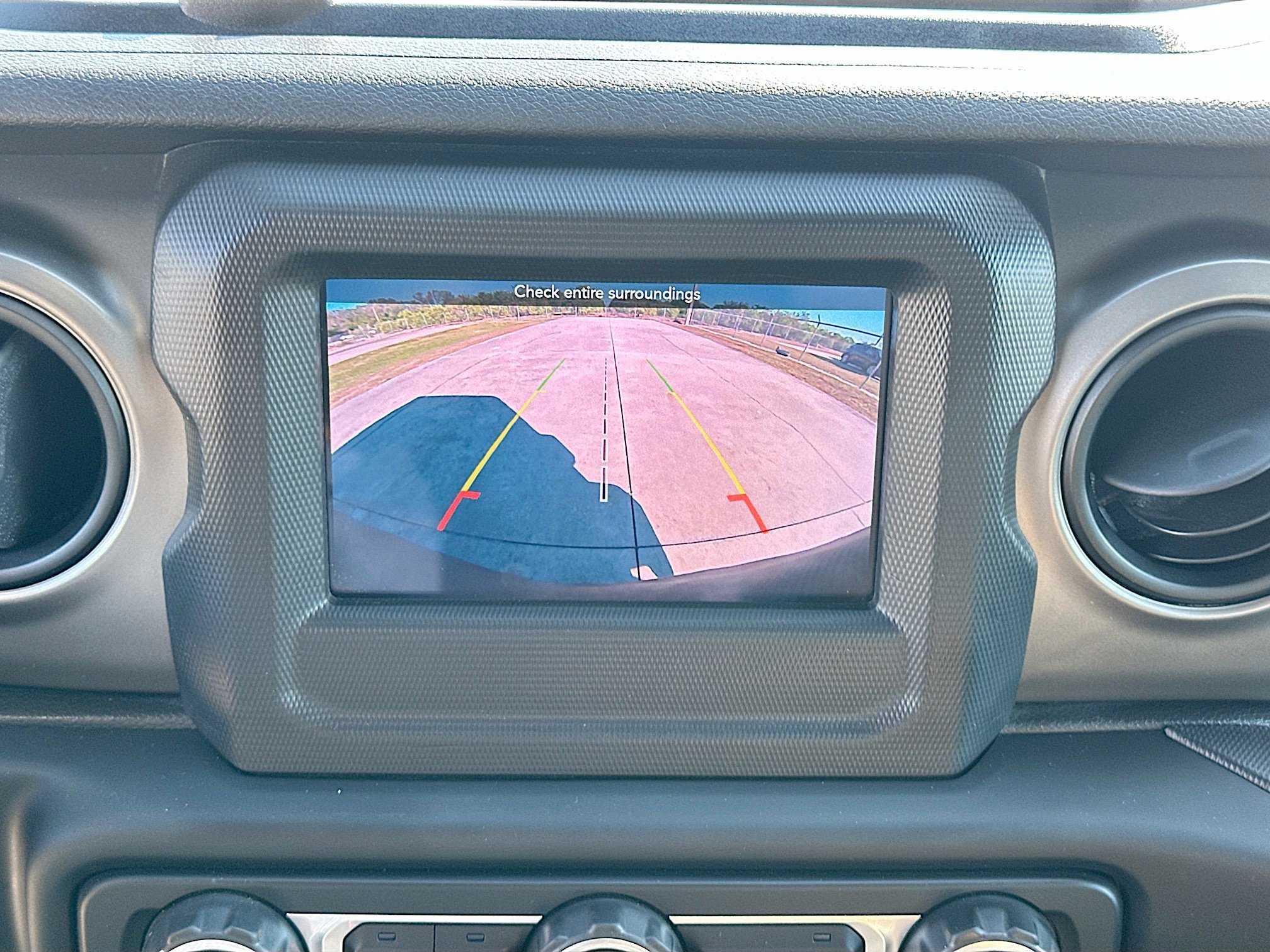 Used 2019 Jeep Wrangler Sport S image 13