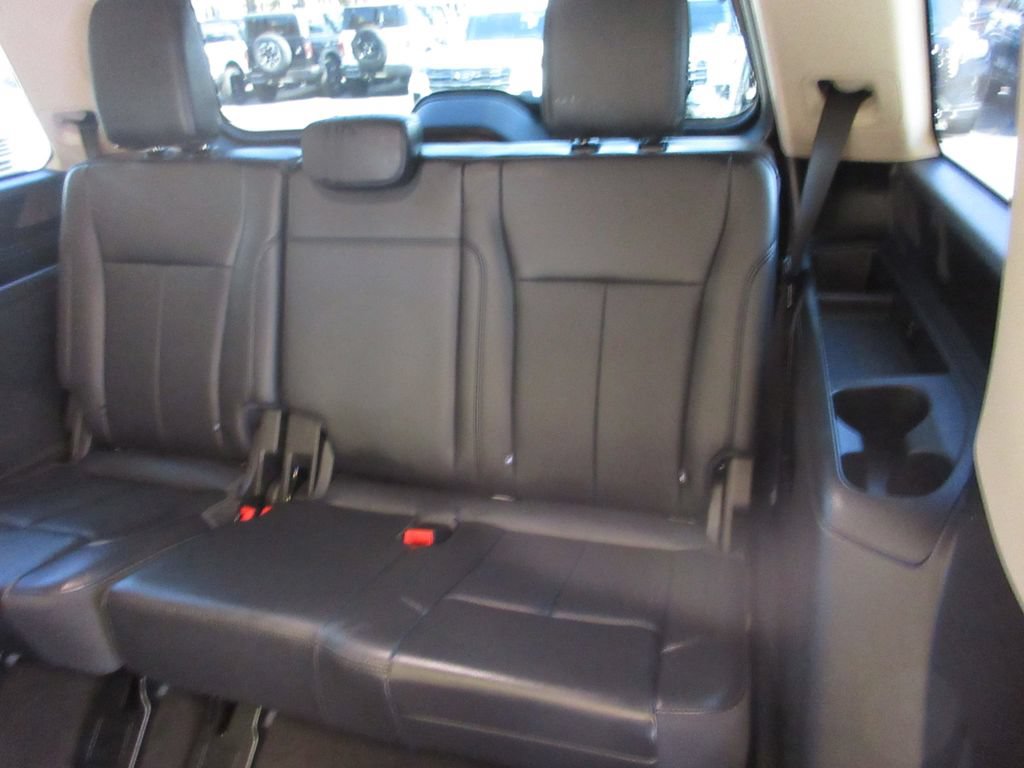 Certified 2024 Ford Expedition XLT RWD image 27