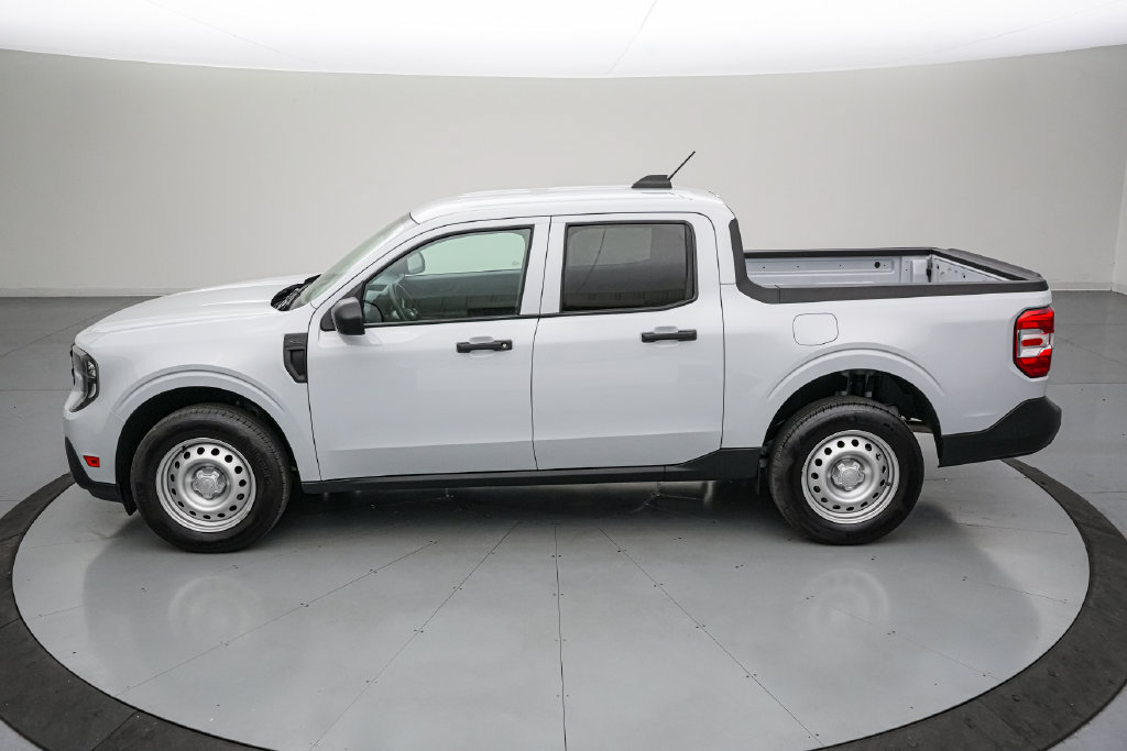 Certified 2025 Ford Maverick XL FWD image 8