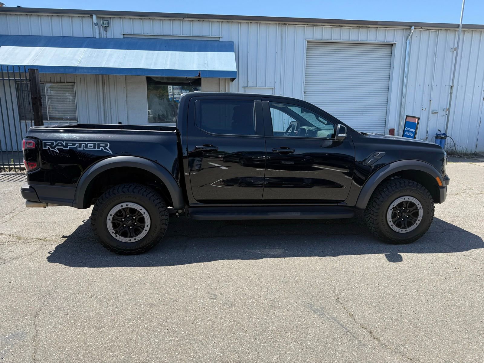 Certified 2025 Ford Ranger Raptor AWD/4WD image 7