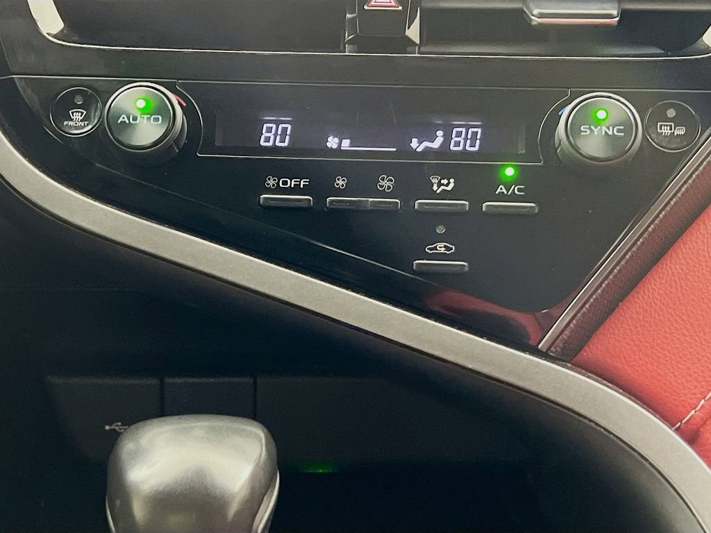 Used 2021 Toyota Camry XSE image 19