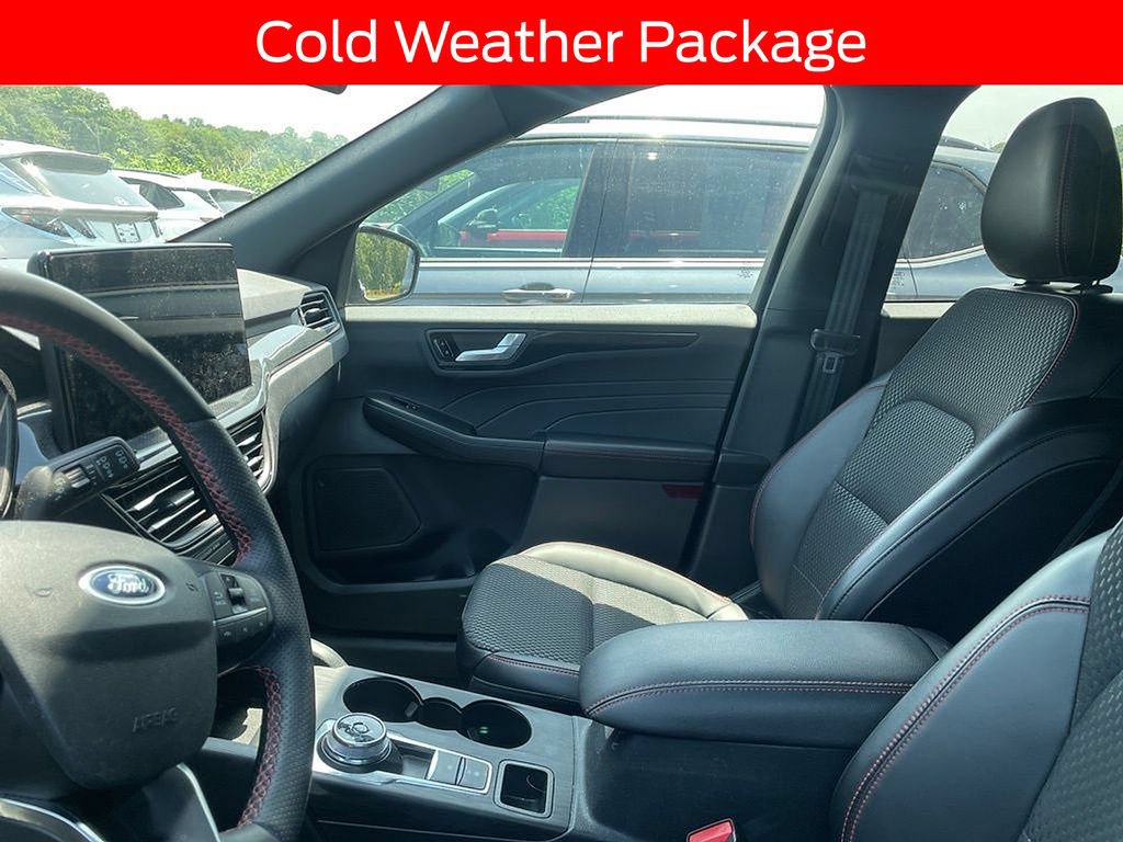Certified 2024 Ford Escape ST-Line w/ Tech Pack #1 AWD/4WD image 8