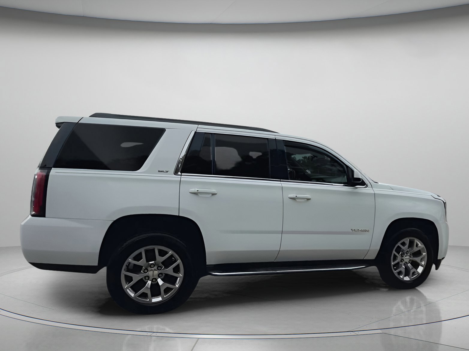 Used 2019 GMC Yukon SLT w/ Open Road Package image 23